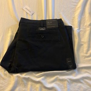 Banana Republic Navy Khakis 38x32 Relaxed Fit New With Tags